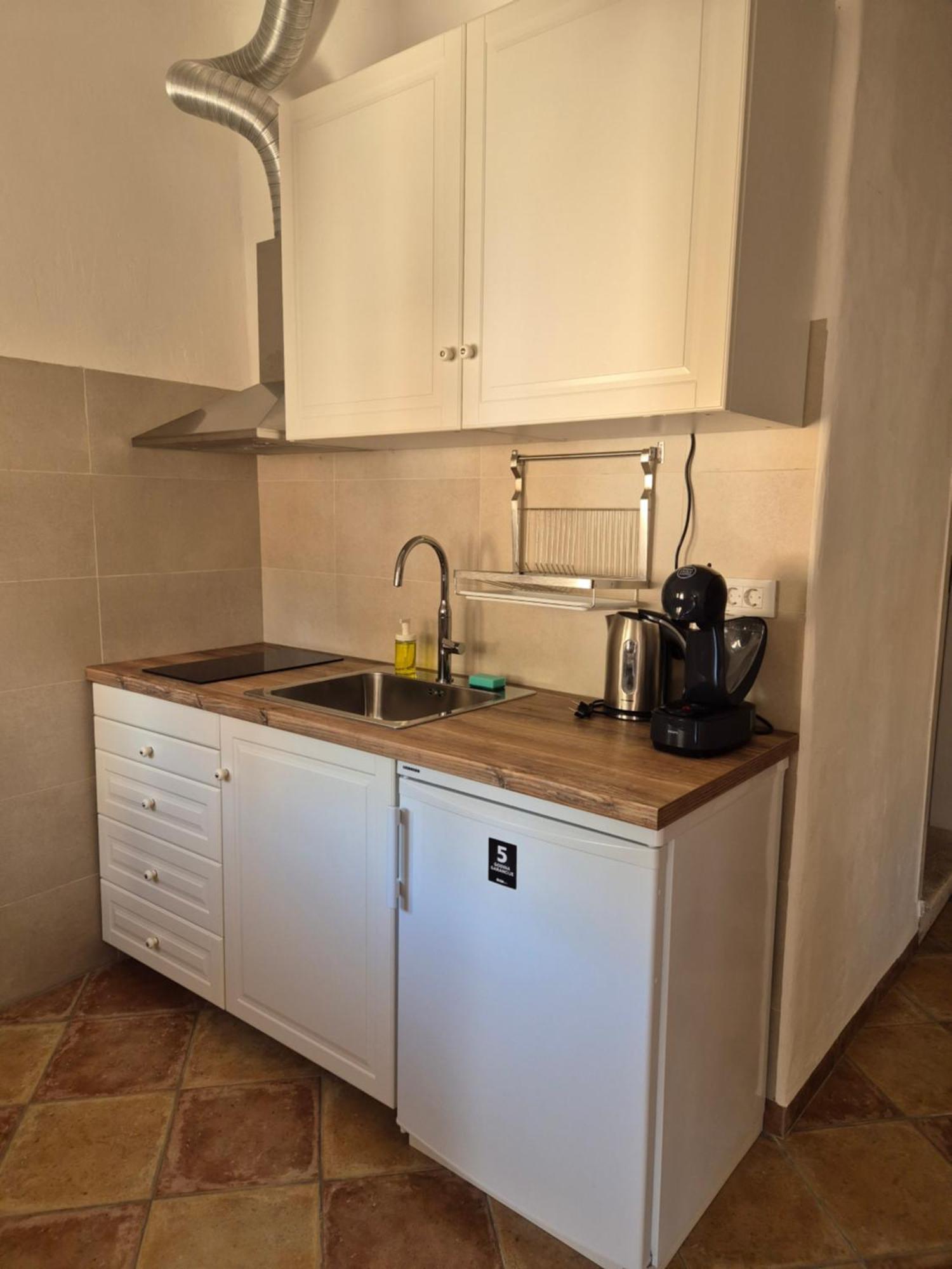 Andante Con Nobile Apartment *